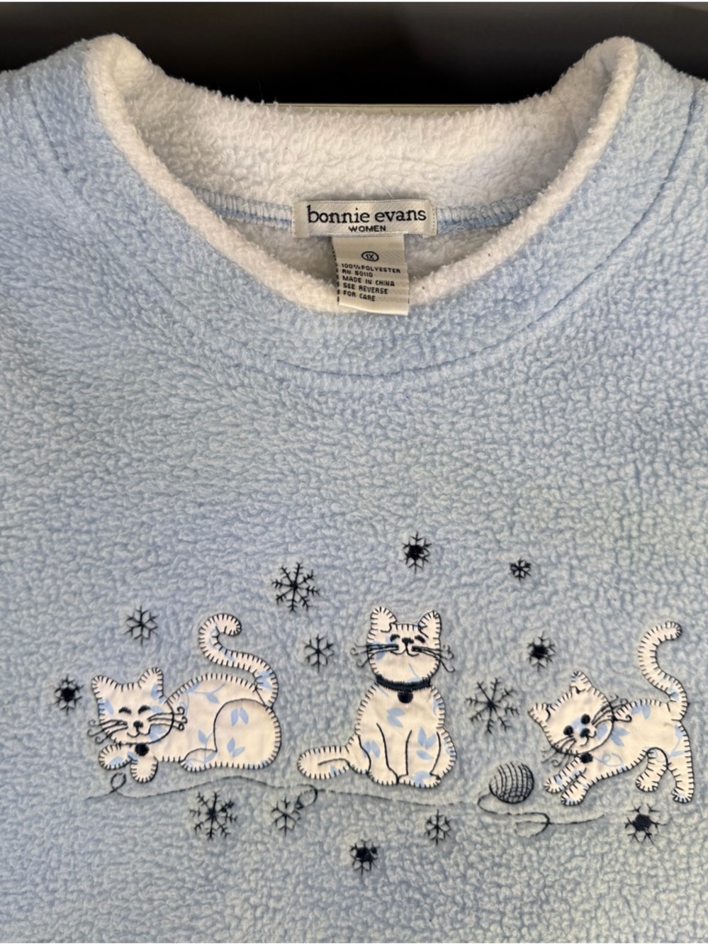 Cozy Light Blue Crewneck Sweater with Cat Embroidery - - Picture 3 of 6